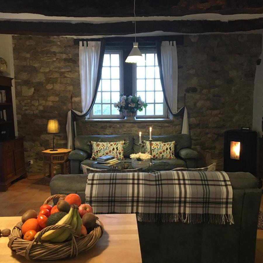 Les Gîtes Pérard Caylus Exterior foto