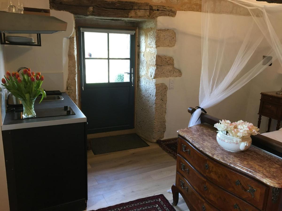Les Gîtes Pérard Caylus Exterior foto