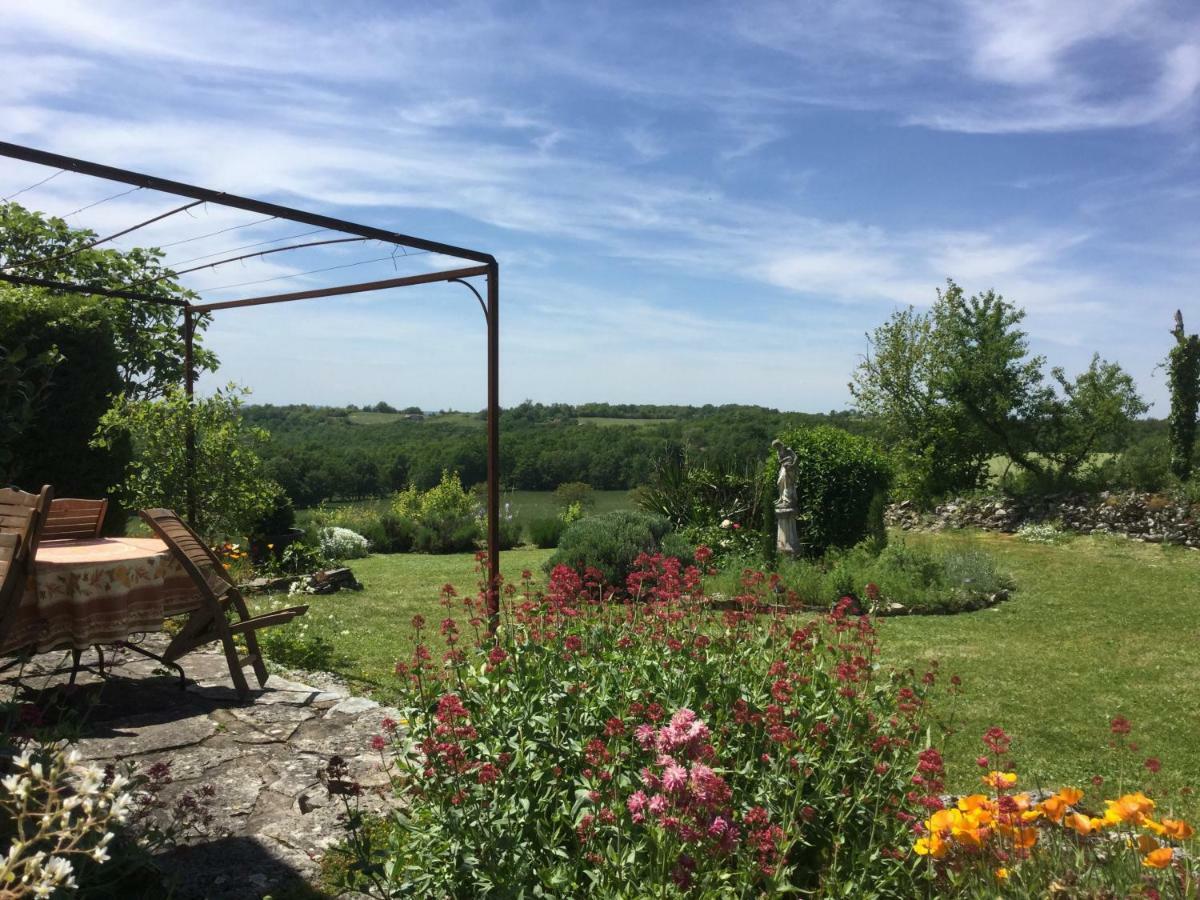 Les Gîtes Pérard Caylus Exterior foto